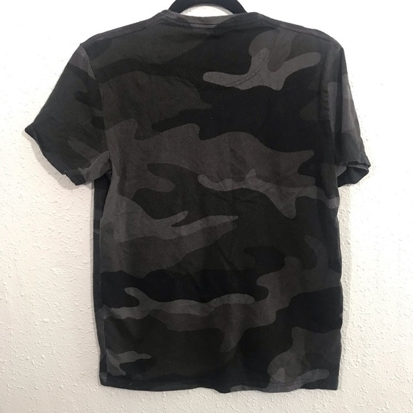 Hollister Gray Camo Embossed S/S Tee size S - Picture 3 of 7